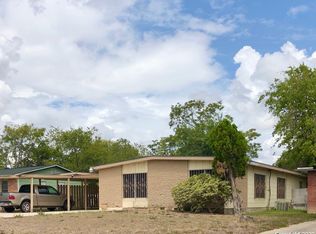 1823 Lampost Rd, San Antonio, TX 78213