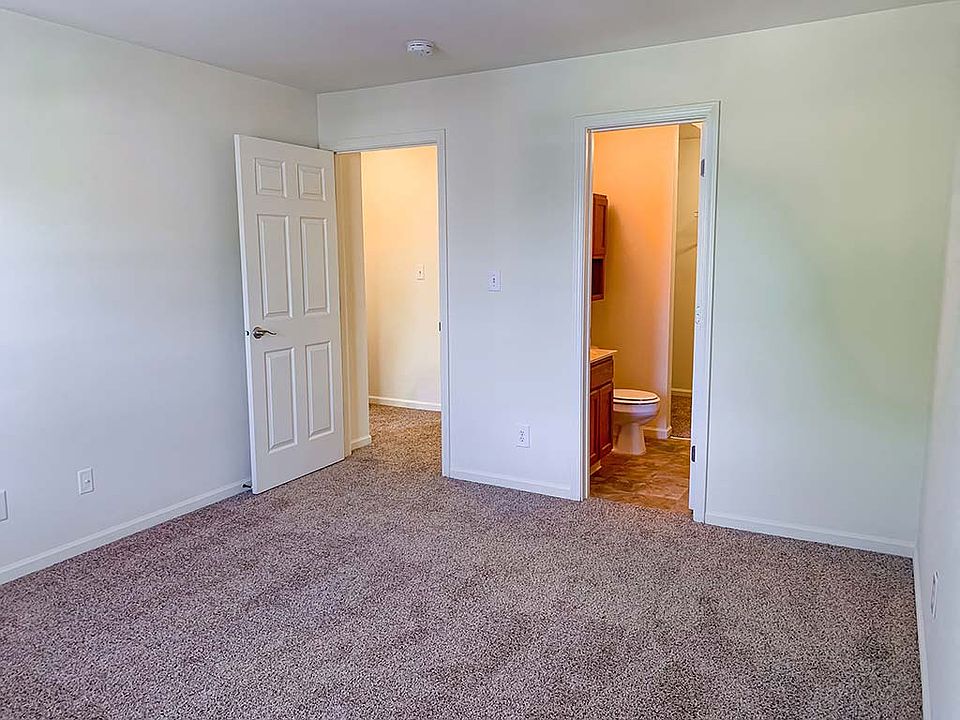 1st image of 700 Bexley Pl #1014B