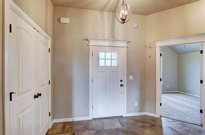 4 bed, 1710 sqft, $2,000 — Photo 4