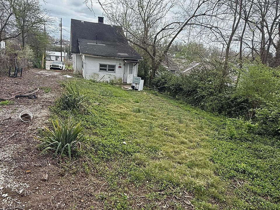 2nd image of 348 N Madison Ave