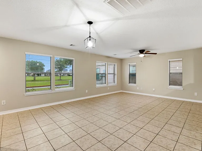 1230 Grassy View Dr — Photo 10