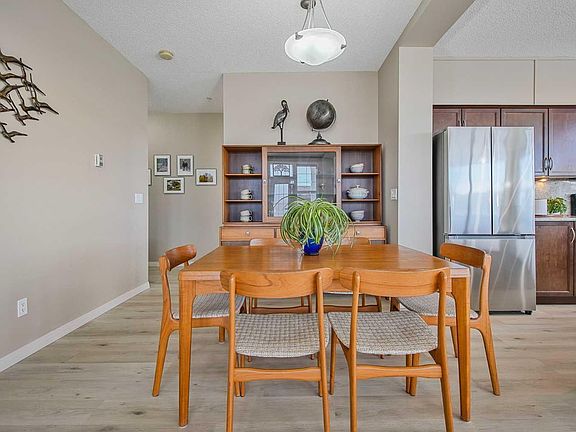 4th image of 1 Crystal Green Ln #337