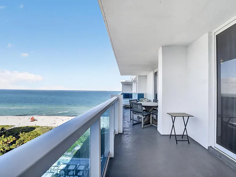 2301 Collins Ave #14 — Photo 33