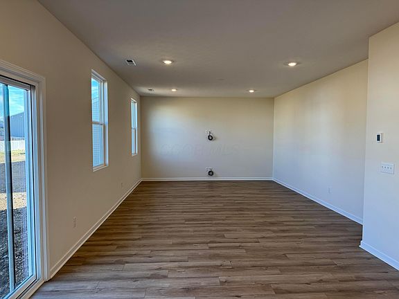 7th image of this home