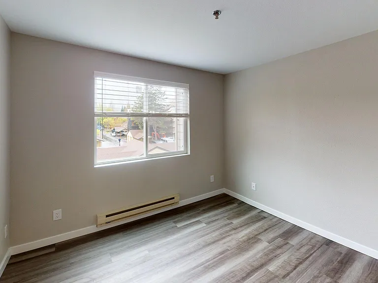 Redmond Place Apartments — Photo 17