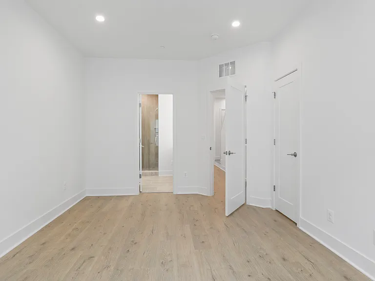 2064 Tysons Ridgeline Rd — Photo 19