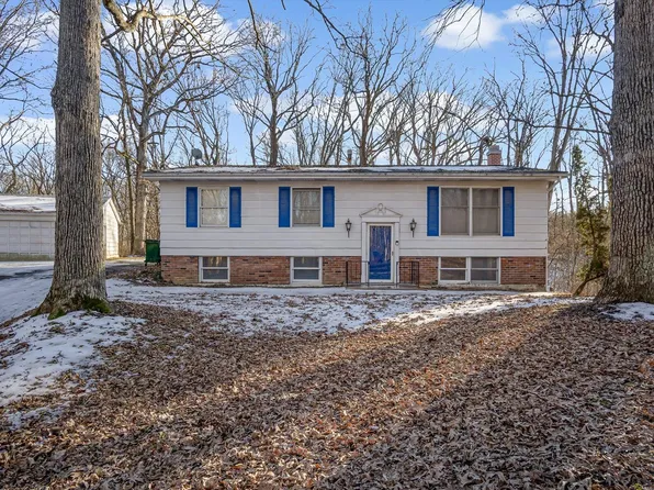 6040 Old Baum Church Rd, Waterloo, IL 62298