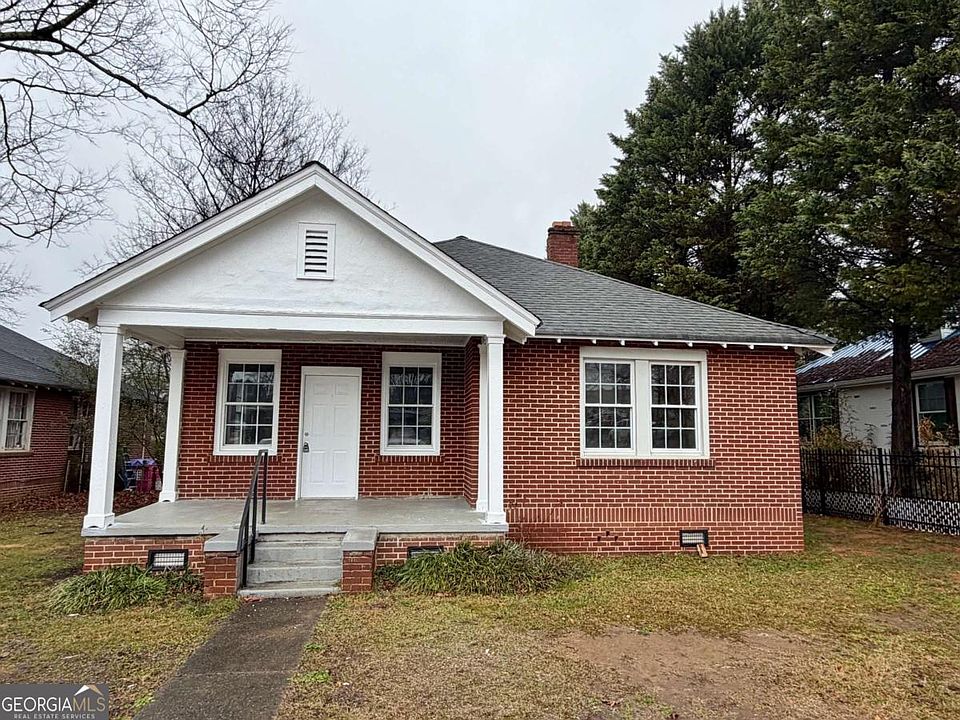 1st image of 696 Goodyear Ave