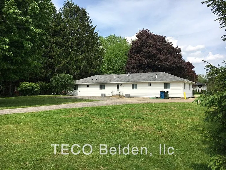 5490 Avon Belden Rd #B — Photo 8