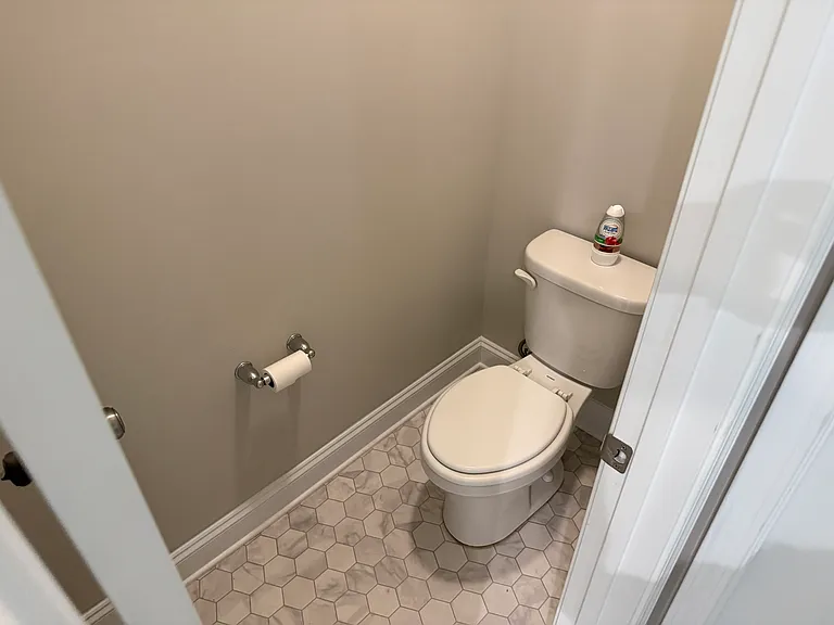 661 Mahogany Dr — Photo 18