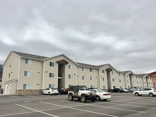 1130 Cedar Knls S Photo 1