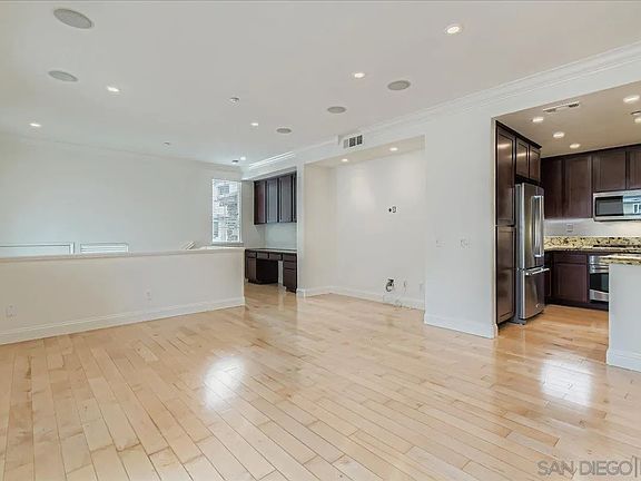 5th image of 8836 Promenade North Pl
