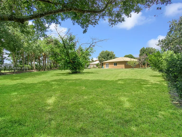 5603 SE Graham Dr — Photo 7