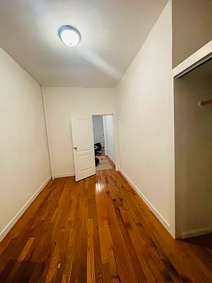 Rented by Zjama Realty Corp | media 9