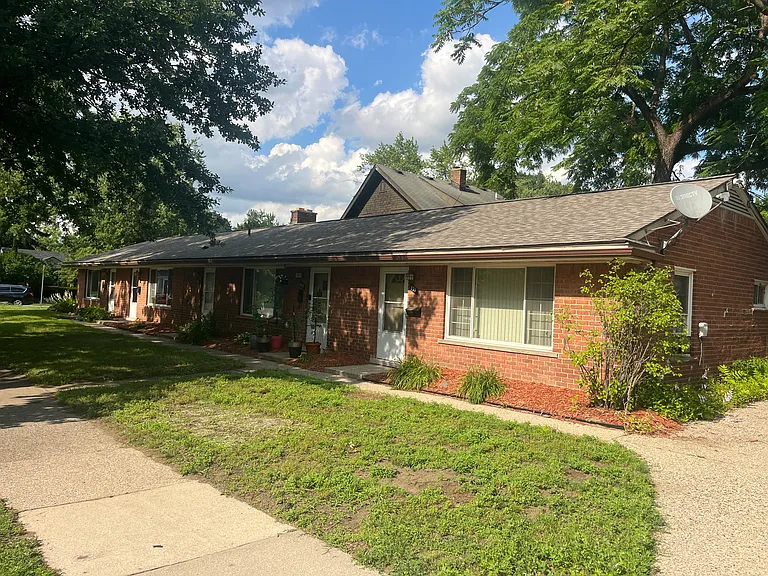 803 Wyandotte Ave #803 — Photo 3