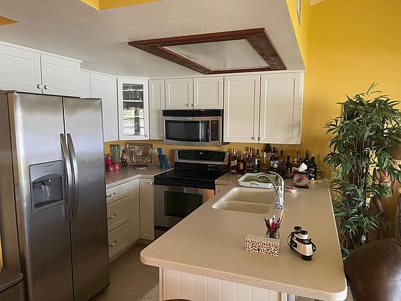 5th image of 2652 Coconut Dr