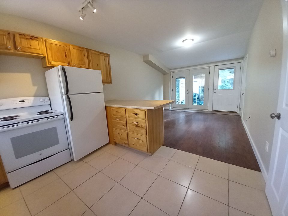 1st image of 15 Factory St #7
