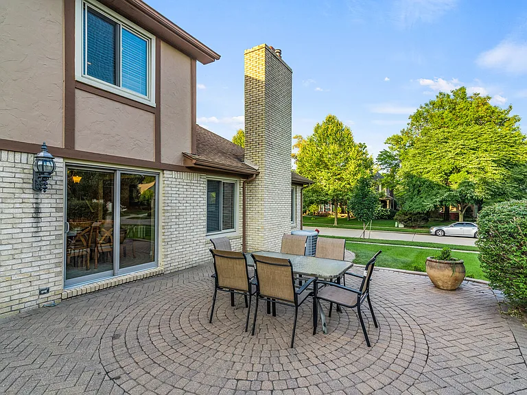 6710 Westpointe Dr — Photo 29