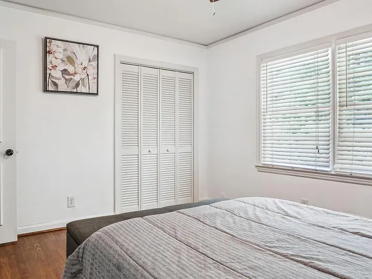 4379 Tree Haven Dr NE — Photo 11