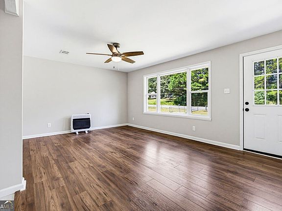 5th image of 354 Pine Valley Rd