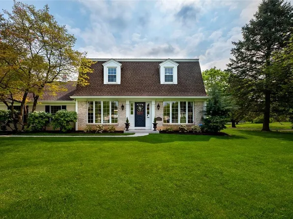 2515 Stanford Cir, Emmaus, PA 18049