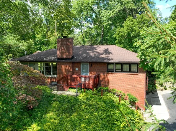 2555 Sackett Ave, Cuyahoga Falls, OH 44223