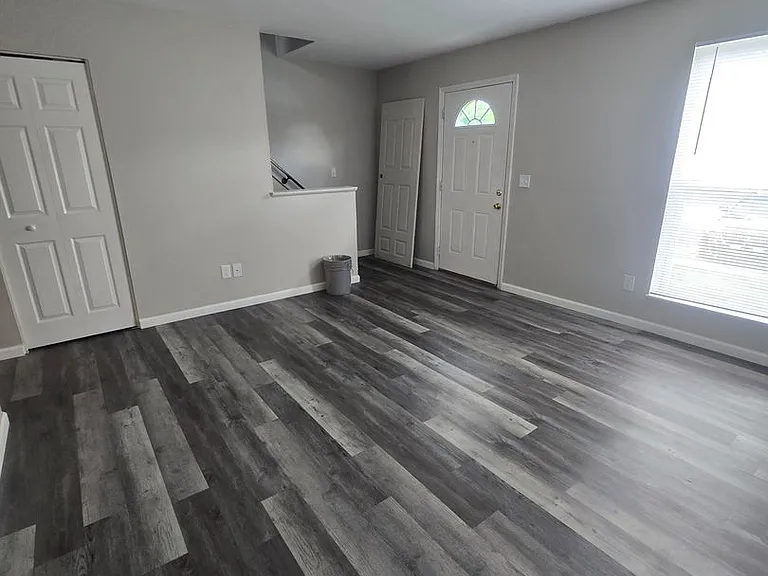 3236 N Talbot Ave — Photo 1