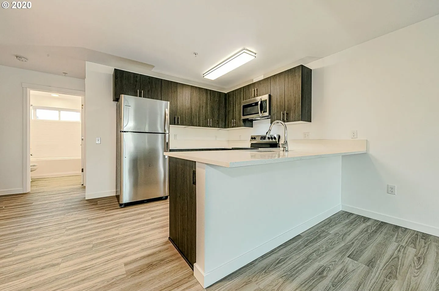 MF 14 - N Humboldt — Photo 2