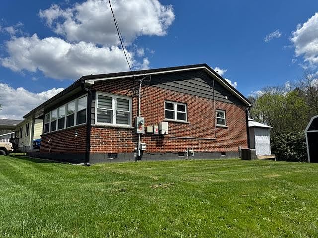 1st image of 231 Cranberry Dr