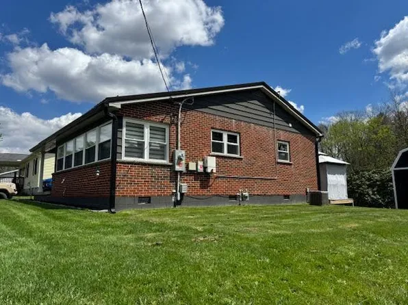231 Cranberry Dr, Beckley, WV 25801