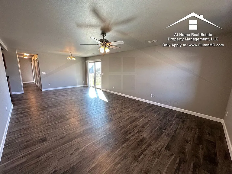 506 Commons Dr — Photo 5