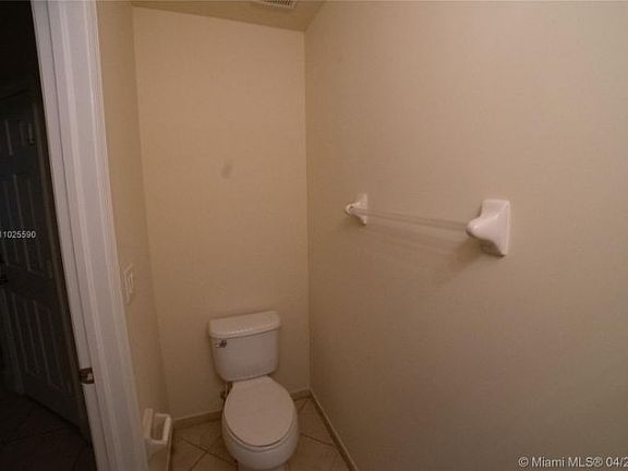 4th image of 8772 NW 112th Ct