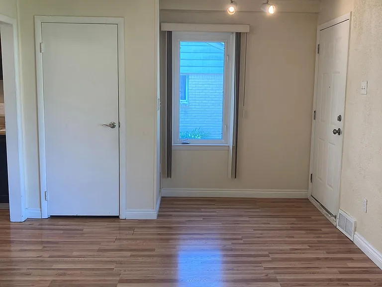 28480 Stuart Ave — Photo 10