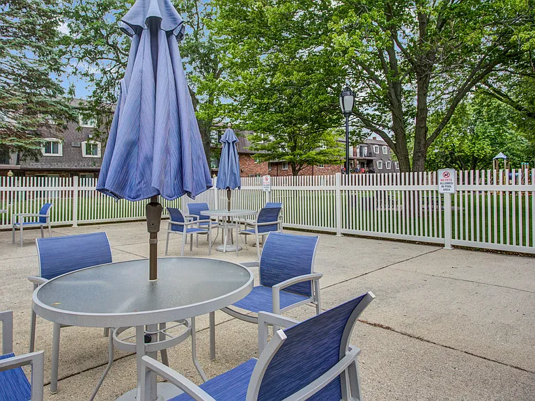 Blackhawk Apartment Homes — Photo 14