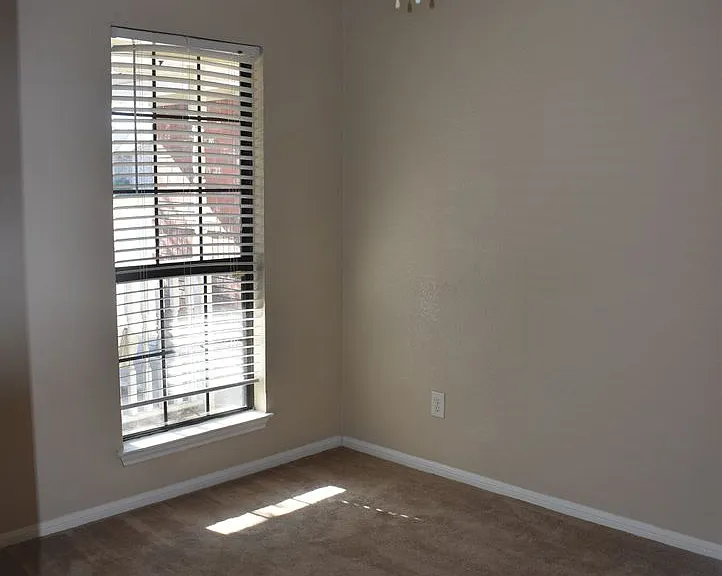 3905 Littlerock Dr — Photo 22