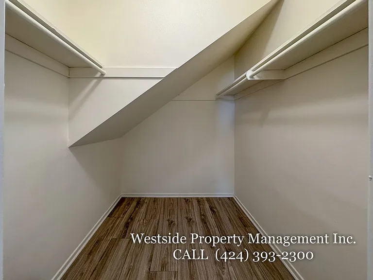 145 N La Peer Dr #1 — Photo 8