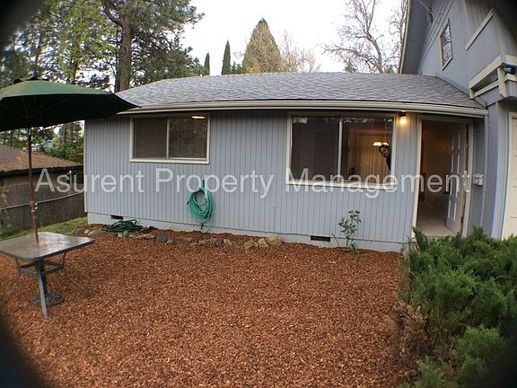 2nd image of 188 California St APT 3