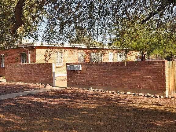 Front yard view into court yard