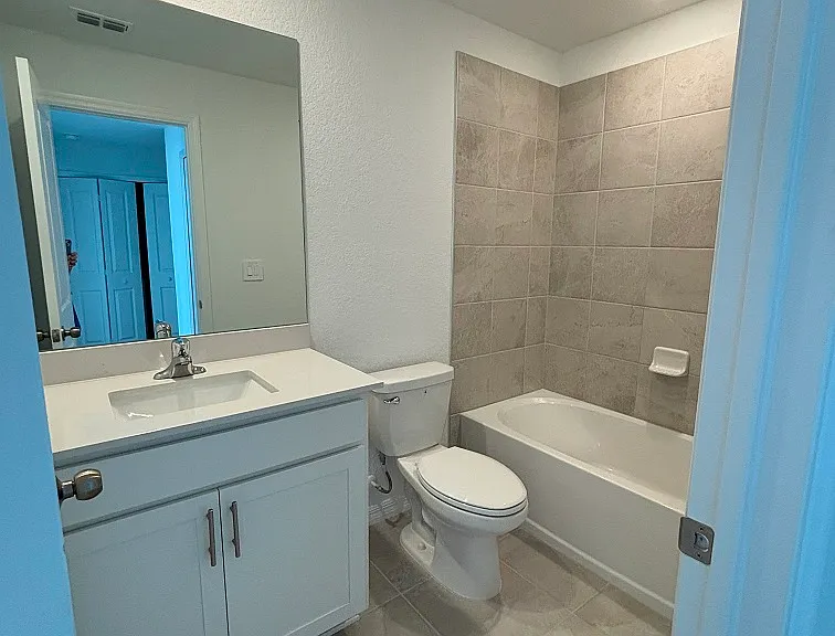 2nd bathroom