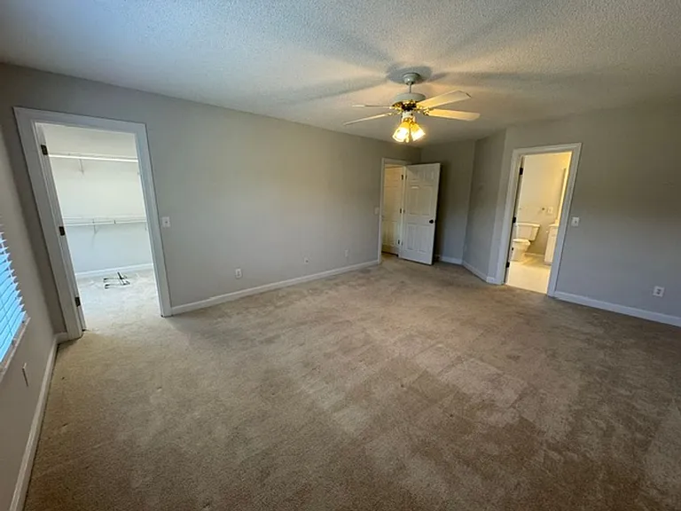 113 Ashton Ln — Photo 11