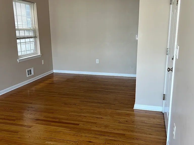846 Garden St #1 — Photo 6