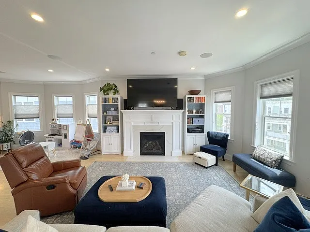 22 Roseclair St #3 — Photo 2