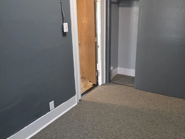 941 Muskegon Ave NW #1 — Photo 3