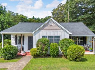 43 Hood St, Commerce, GA 30529