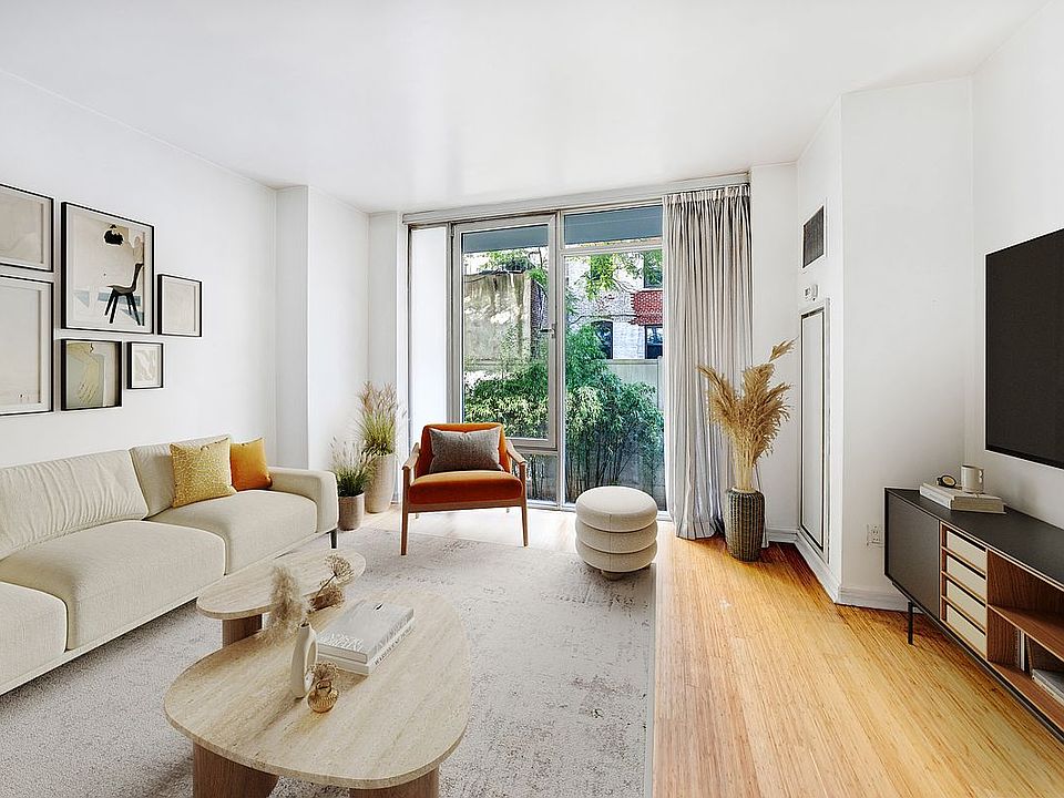 1st image of 350 W 53rd St