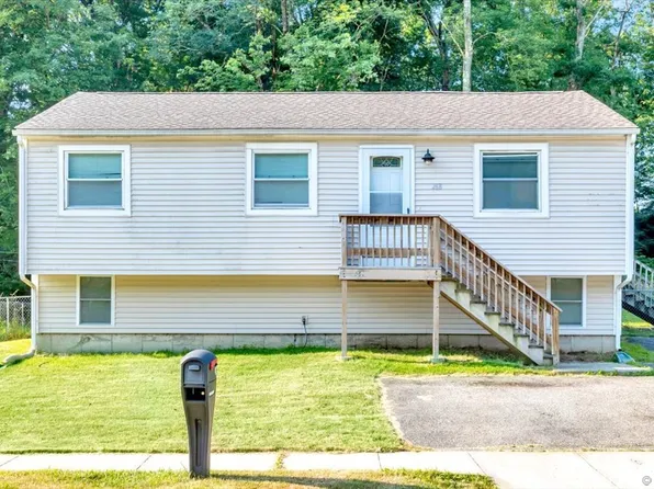 268 Roanoak Avenue, Windham, CT 06226