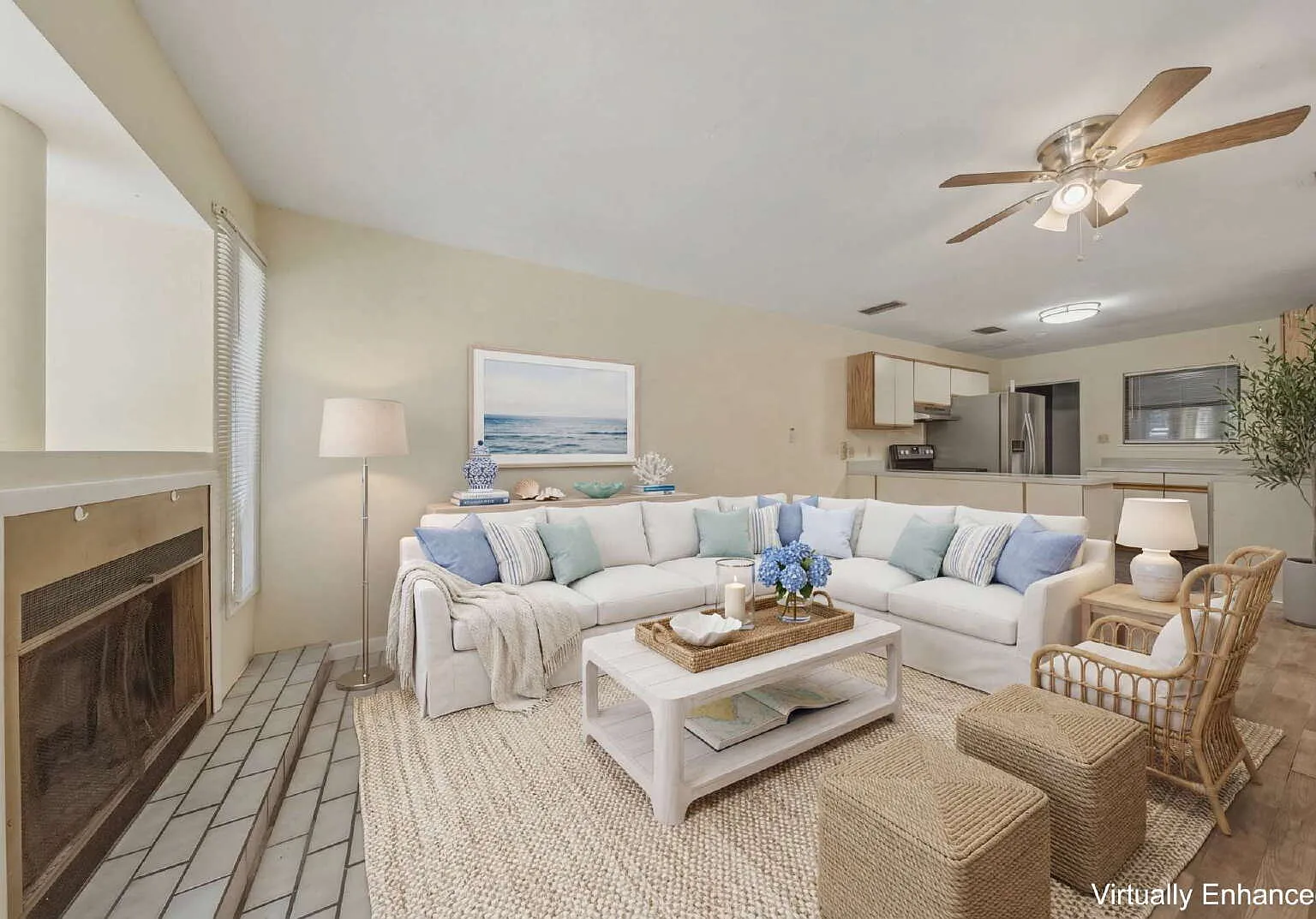 2 bed, 1.5 bath, 916 sqft, $1,249 — Photo 3