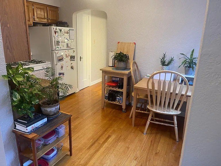3577 Saybrook Ave #1 — Photo 4