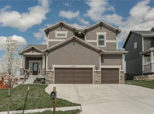 25192 W 142nd Ter, Olathe, KS 66061