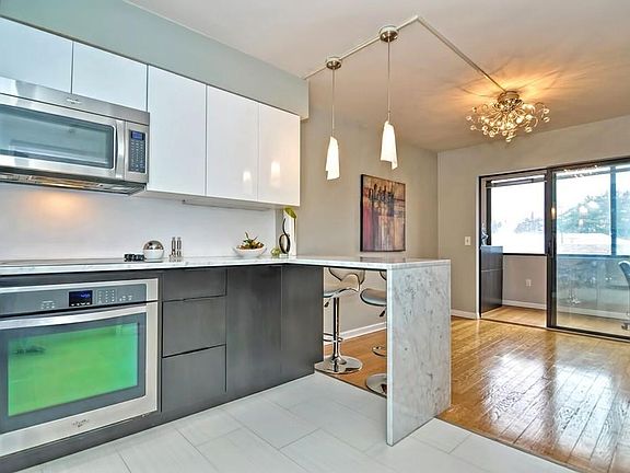 5th image of 250 Hammond Pond Pkwy APT 213N